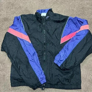 Women’s vintage windbreaker jacket size Small purple pink and black 90s